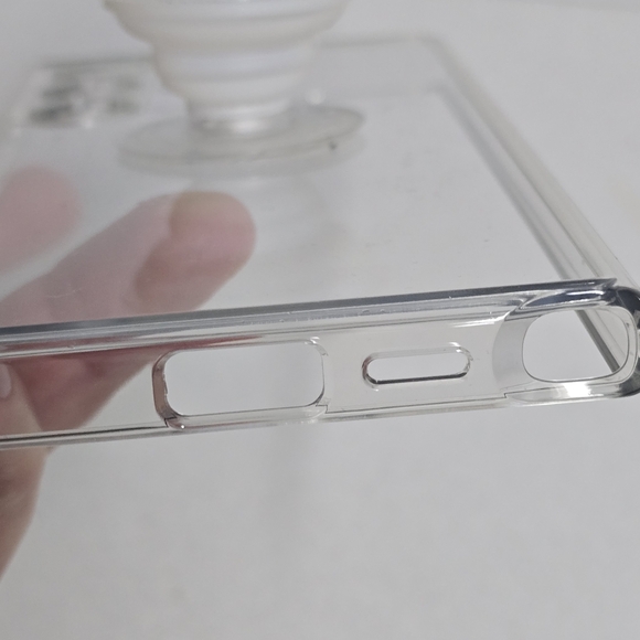 Spigen Samsung Galaxy Ultra 24 phone case clear with pop socket - Picture 11 of 12